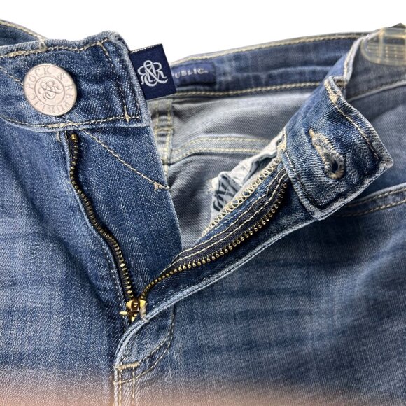 Rock & Republic Kendall Mid-Rise Jeans 10 Straight Leg Denim Button Flap Pockets - Picture 10 of 15